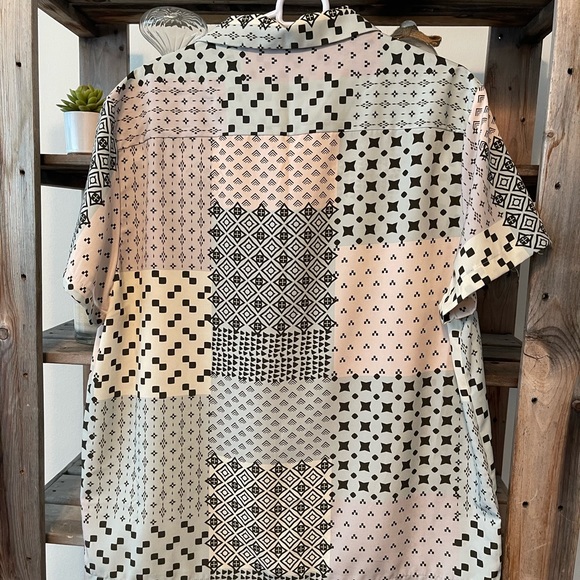 NWOT Men’s ASOS DESIGN relaxed / oversized shirt in patch geo print - Picture 6 of 7